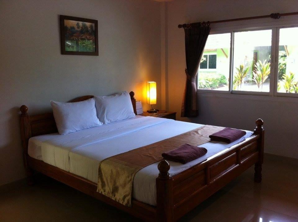Had Lamae Resort Ban Pak Nam Lamae Exterior photo